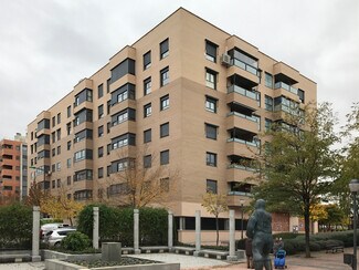 Plus de détails pour Plaza del Mar Caspio, 1, Coslada - Logement à vendre