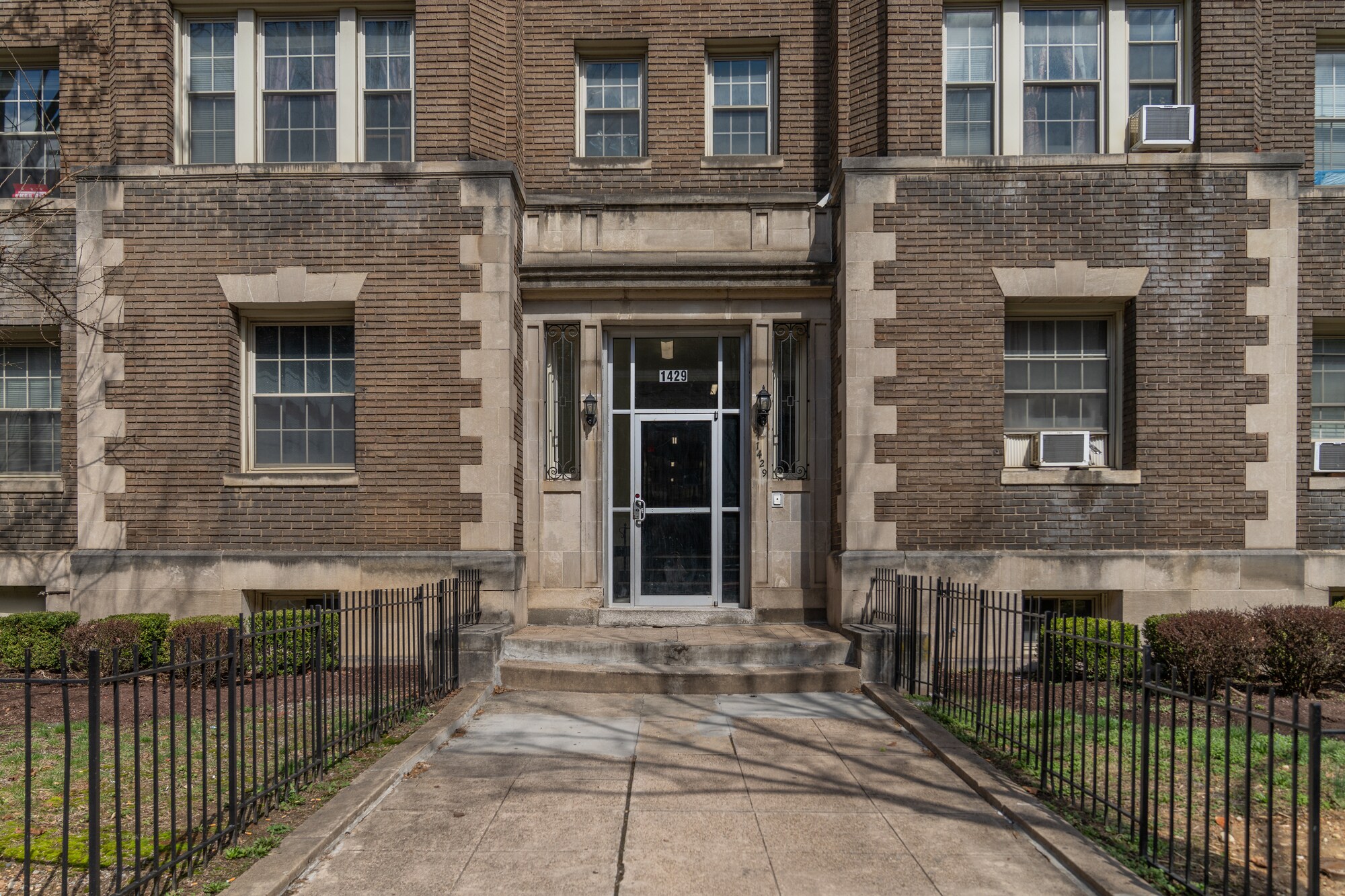1429 Columbia Rd NW, Washington, DC à vendre Photo principale– Image 1 sur 10