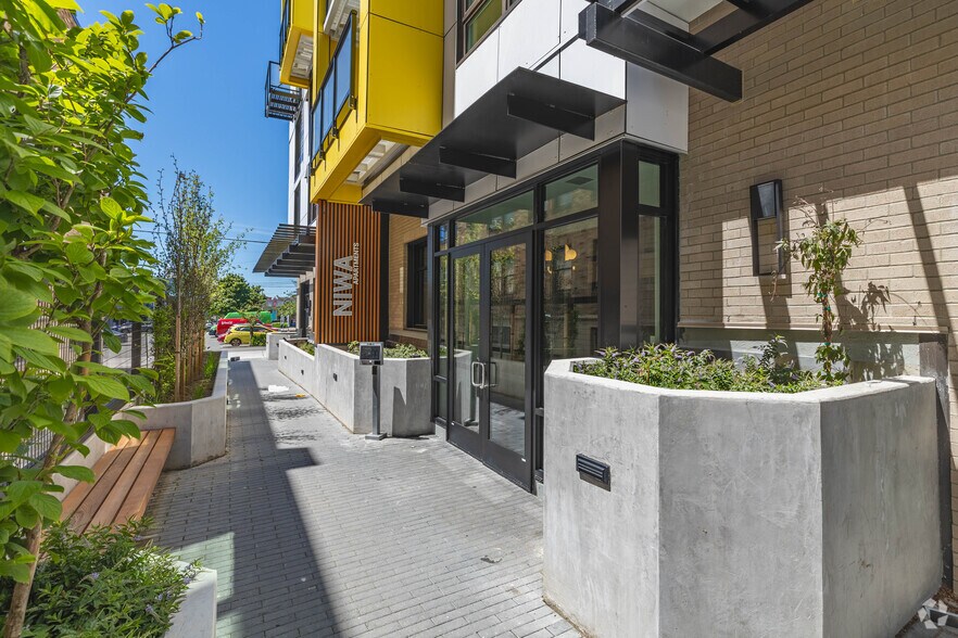 513 1st Ave N, Seattle, WA à louer - Photo de l’immeuble – Image 3 sur 61