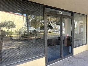 915 Middle River Dr, Fort Lauderdale, FL à louer Photo intérieure– Image 1 sur 1