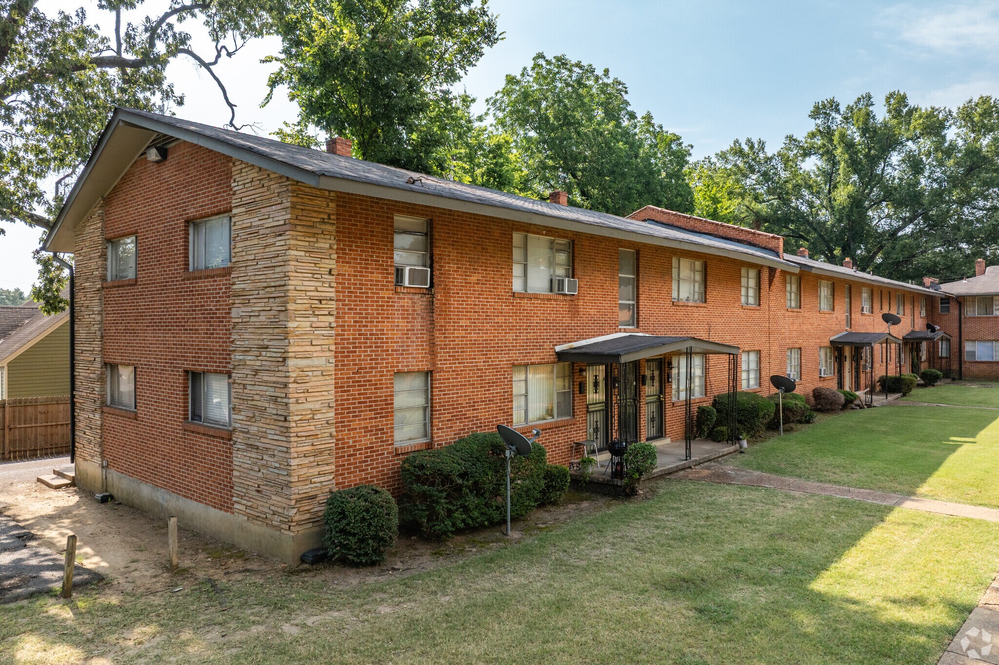 4015 Summer Ave, Memphis, TN à vendre Photo principale– Image 1 sur 24