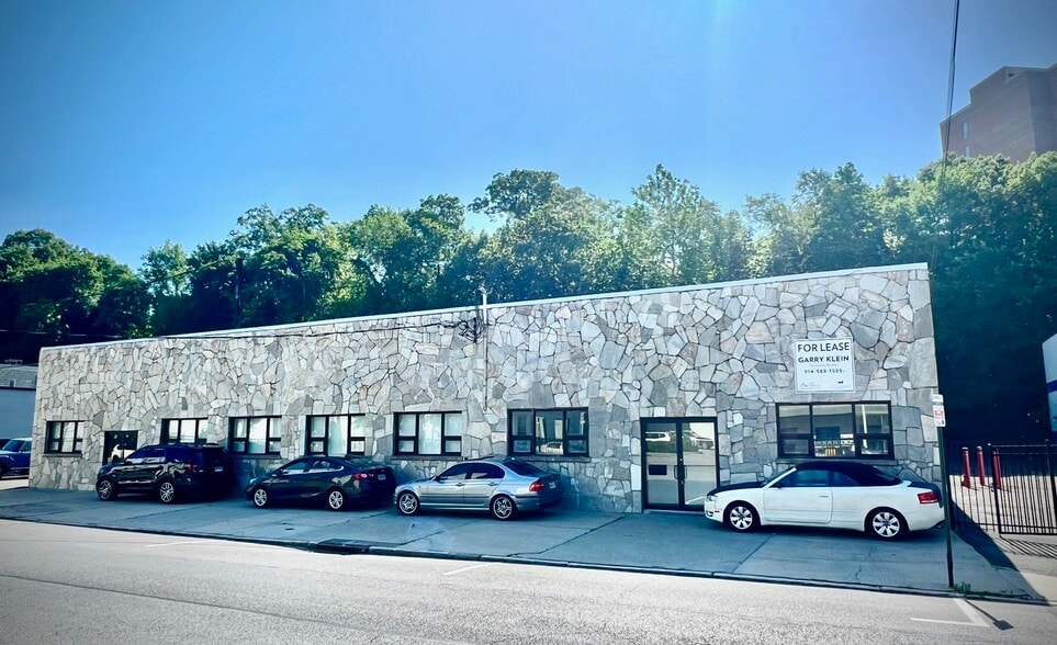 66 Marbledale Rd, Tuckahoe, NY à louer - Photo principale – Image 2 sur 2