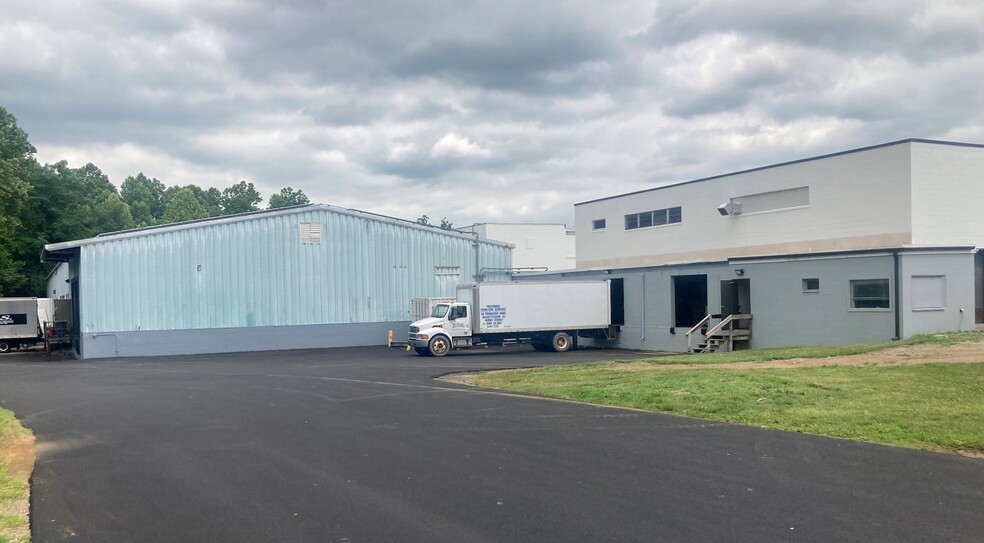59 Newburgh Rd, Hackettstown, NJ à louer - Photo de l’immeuble – Image 1 sur 5