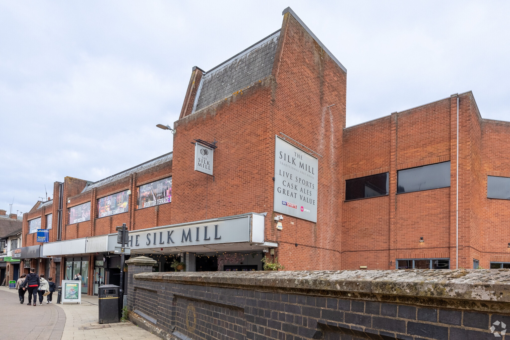 Newdegate St, Nuneaton à louer Photo principale– Image 1 sur 4