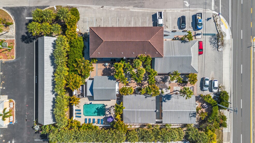 4330 Bonita Beach Rd, Bonita Springs, FL à vendre - Photo principale – Image 1 sur 42
