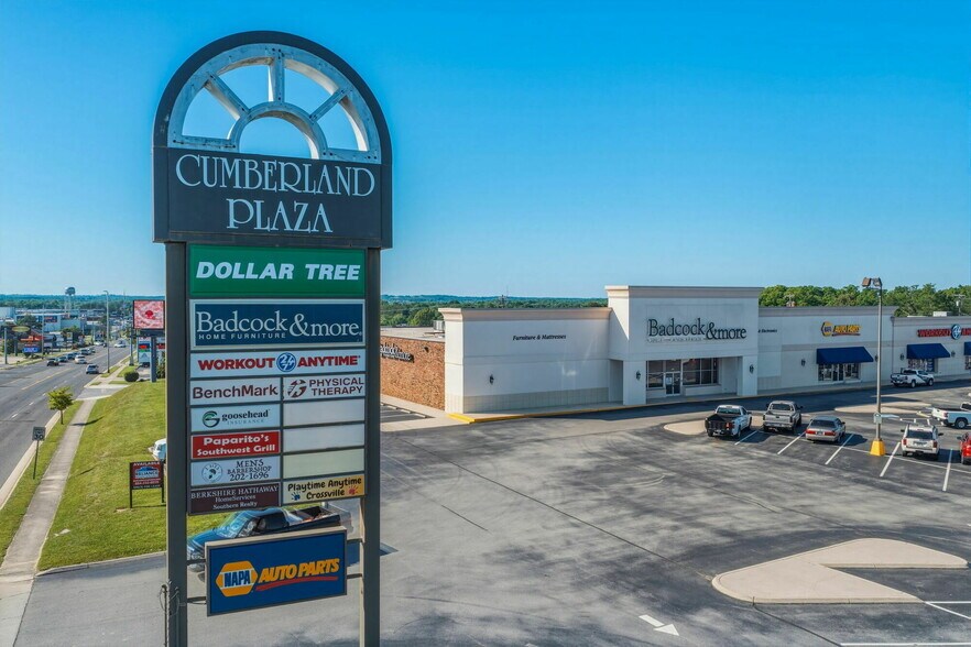 100 Cumberland Plz, Crossville, TN à louer - Photo de l’immeuble – Image 2 sur 32