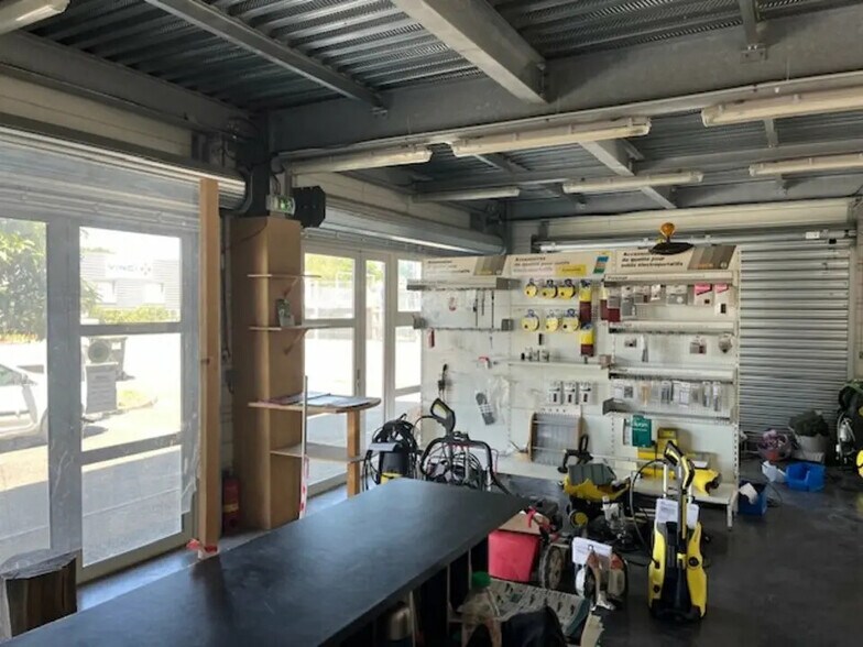 Local commercial dans Aytré à louer - Photo intérieure – Image 1 sur 3