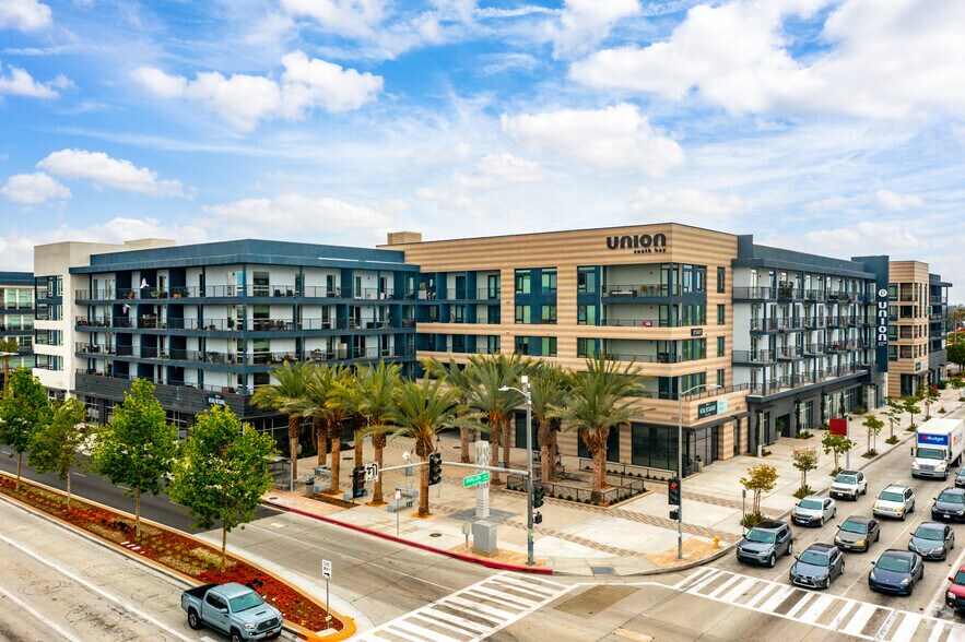 21601 Avalon Blvd, Carson, CA à louer - Photo principale – Image 1 sur 7