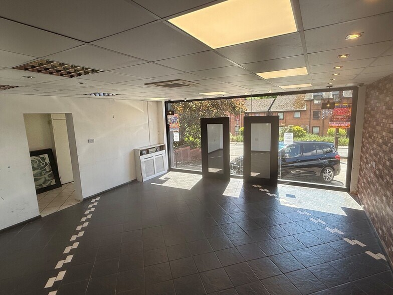 915 London Rd, High Wycombe à louer - Photo de l’immeuble – Image 3 sur 4