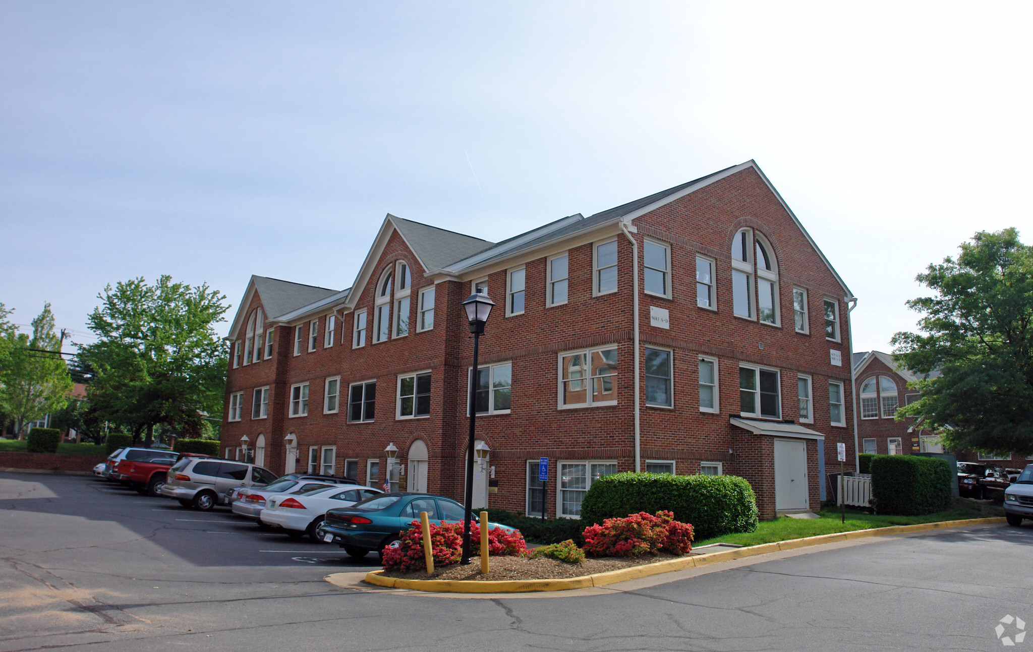 9668-9683 Main St, Fairfax, VA à louer Photo principale– Image 1 sur 49