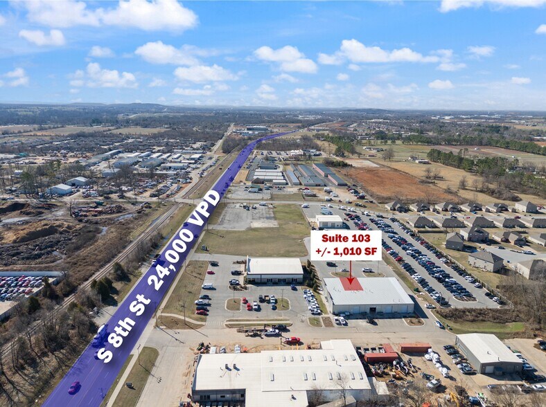 2416 S 8th St, Rogers, AR à louer - Photo de l’immeuble – Image 2 sur 7