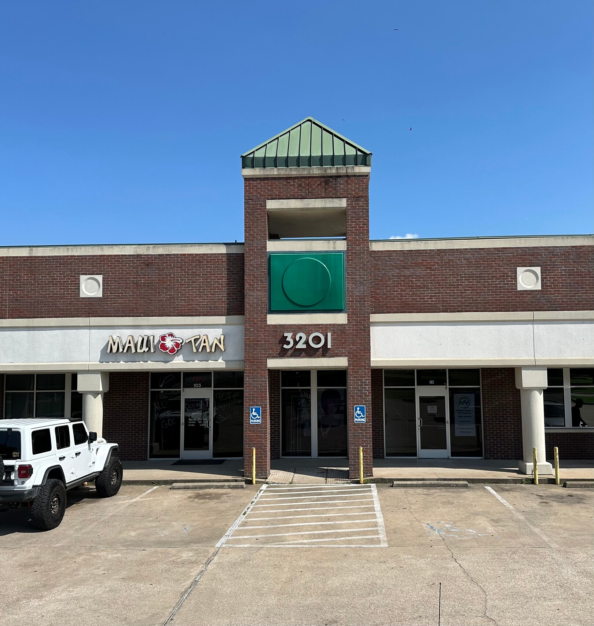 3201 W 7th Ave, Corsicana, TX à louer Photo de l’immeuble– Image 1 sur 6