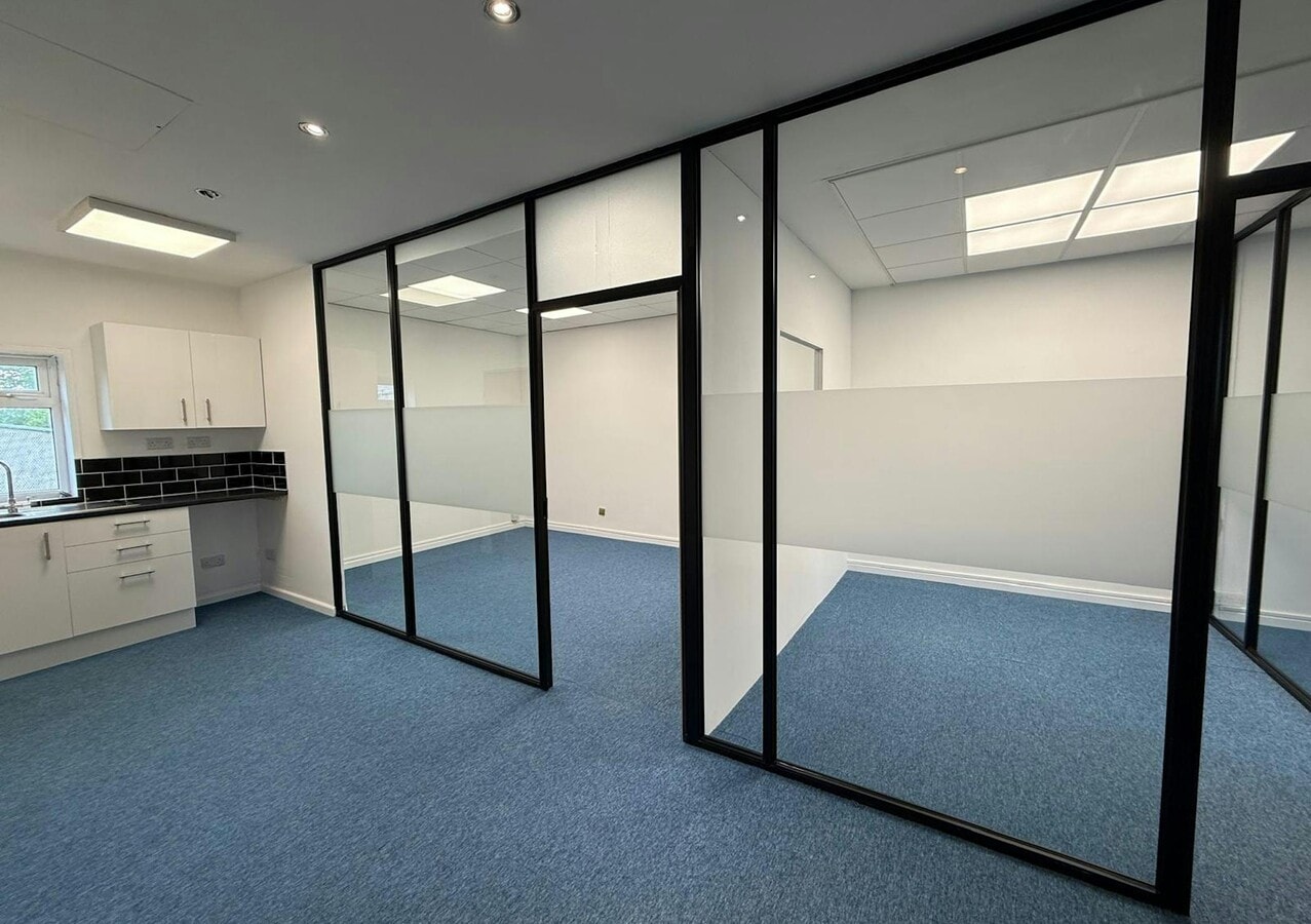 Downley Rd, Havant, HAM PO9 2NP - Lot 27 - - Photo intérieure - Image 1 of 3
