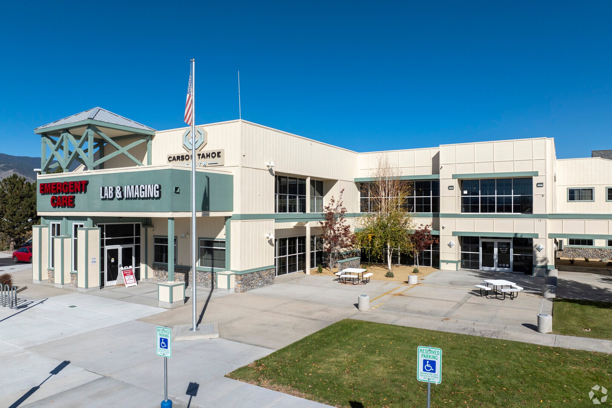 925 Ironwood Dr, Minden, NV à louer Photo principale– Image 1 sur 6