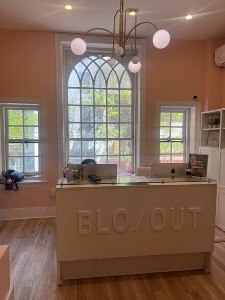 1804 Chestnut St, Philadelphia, PA à louer - Photo de l’immeuble – Image 3 sur 6