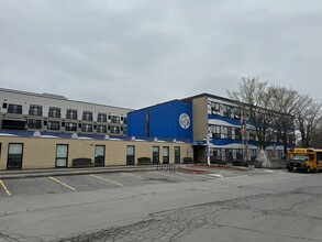 641 Sladen Ave, Ottawa, ON à louer Photo de l’immeuble– Image 1 sur 7