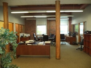 500 N Commercial St, Manchester, NH à louer Photo intérieure– Image 2 sur 9