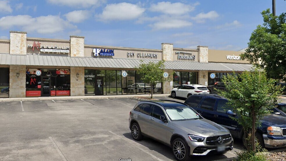 1430 S Main St, Boerne, TX à louer - Photo de l’immeuble – Image 3 sur 3