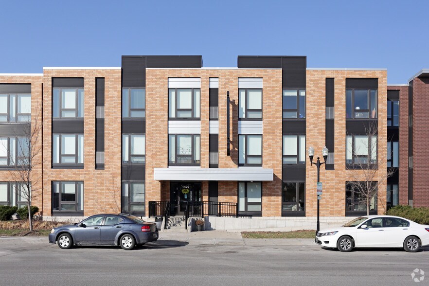 1420 N Harrison St, Davenport, IA à louer - Photo de l’immeuble – Image 3 sur 11