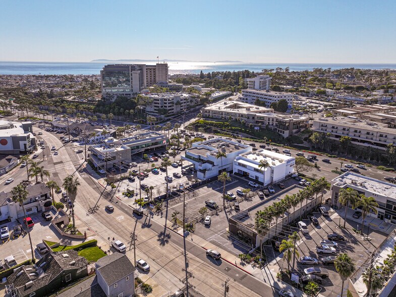 419 Old Newport Blvd, Newport Beach, CA à vendre - Aérien – Image 3 sur 3