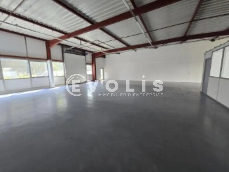 Bureau dans Villebon-sur-Yvette à louer - Photo de l’immeuble – Image 3 sur 14