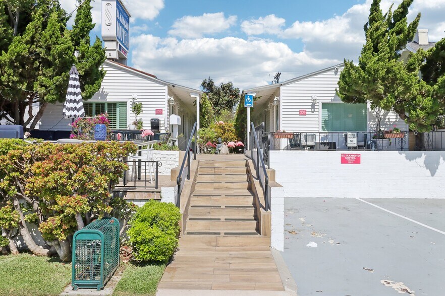 370 Orange Ave, Coronado, CA à vendre - Photo de l’immeuble – Image 3 sur 10