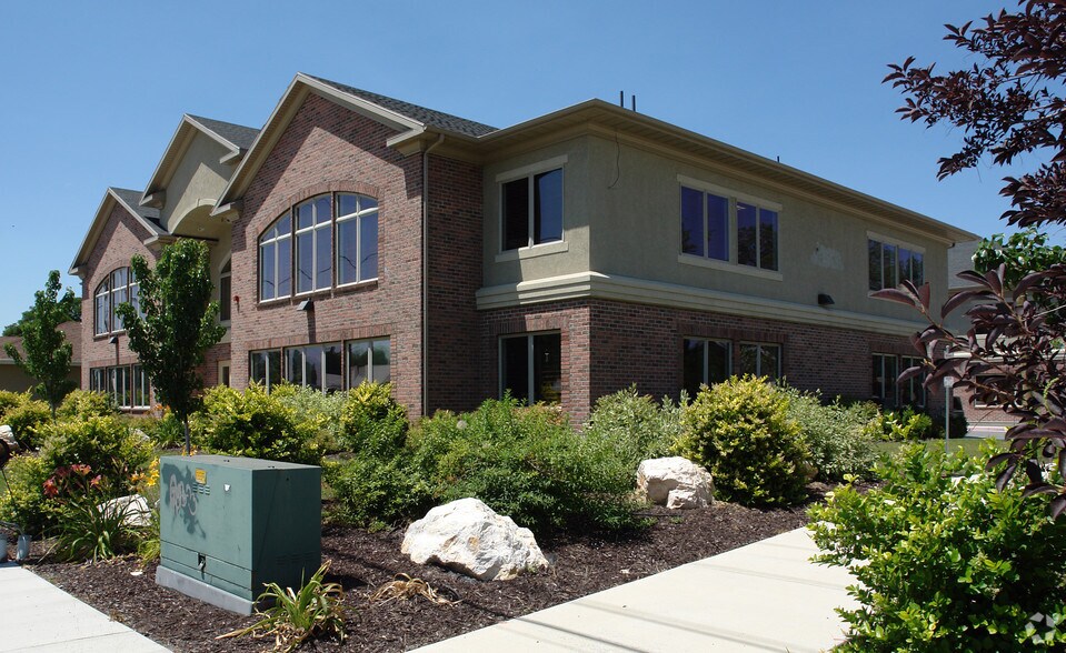 189 E Fort Union Blvd, Midvale, UT à vendre - Photo principale – Image 1 sur 13