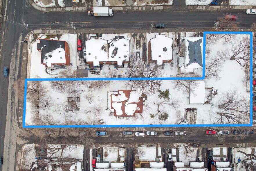 15 Rue Charlotte, Longueuil, QC à vendre - Photo de l’immeuble – Image 2 sur 5