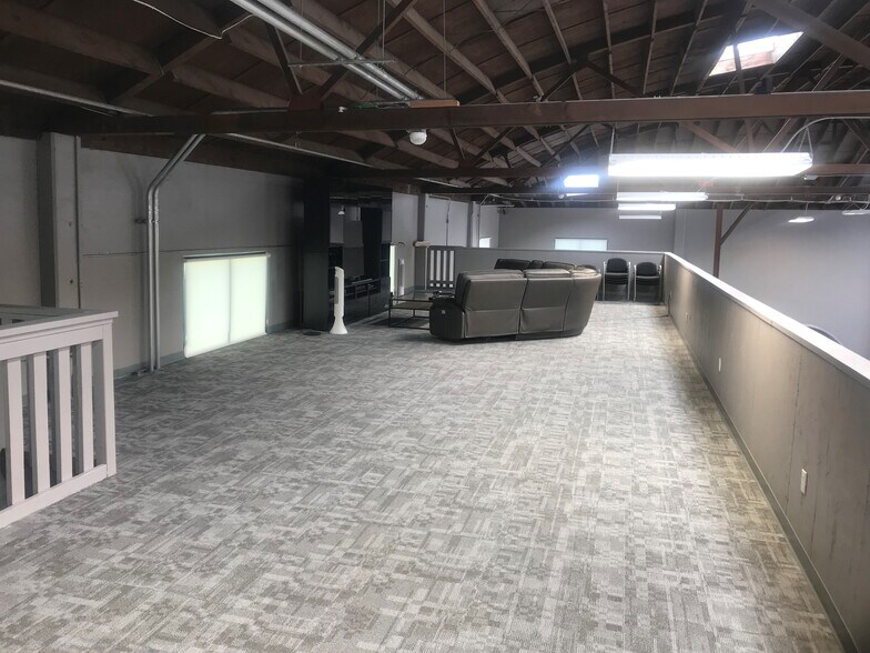 434 Victory Ave, South San Francisco, CA à louer - Photo intérieure – Image 3 sur 7