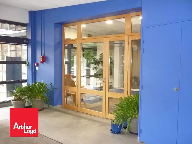 Bureau dans Chartres à louer - Photo de l’immeuble – Image 2 sur 5