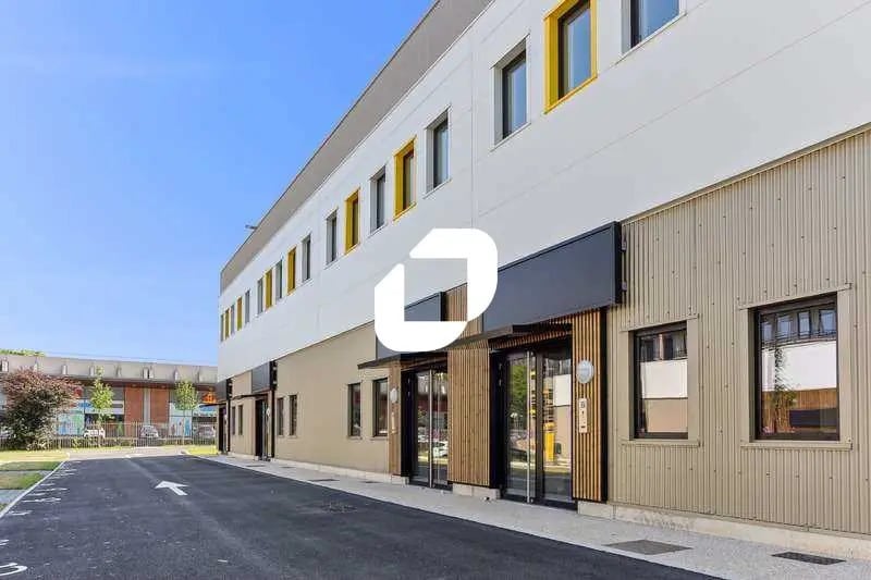 Avenue Edouard Herriot, Fresnes à louer - Photo de l’immeuble – Image 2 sur 37