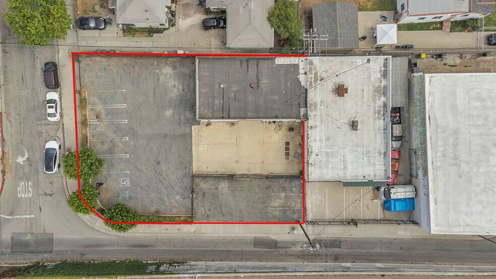411 E Rosecrans Ave, Compton, CA à vendre - Photo principale – Image 1 sur 25