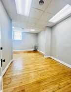 Plus de détails pour 112-1/2 S Spring St, Beaver Dam, WI - Bureau à louer