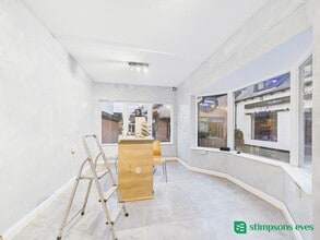 16 Cornwall Pl, Buckingham à louer Photo intérieure– Image 1 sur 3
