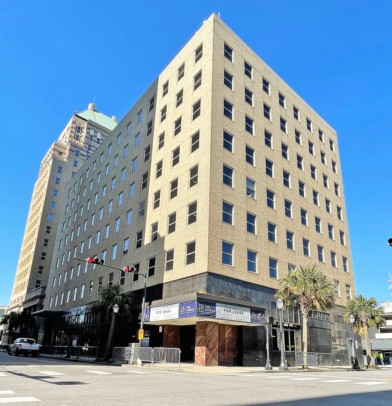 106 Saint Francis St, Mobile, AL à vendre - Photo principale – Image 1 sur 3