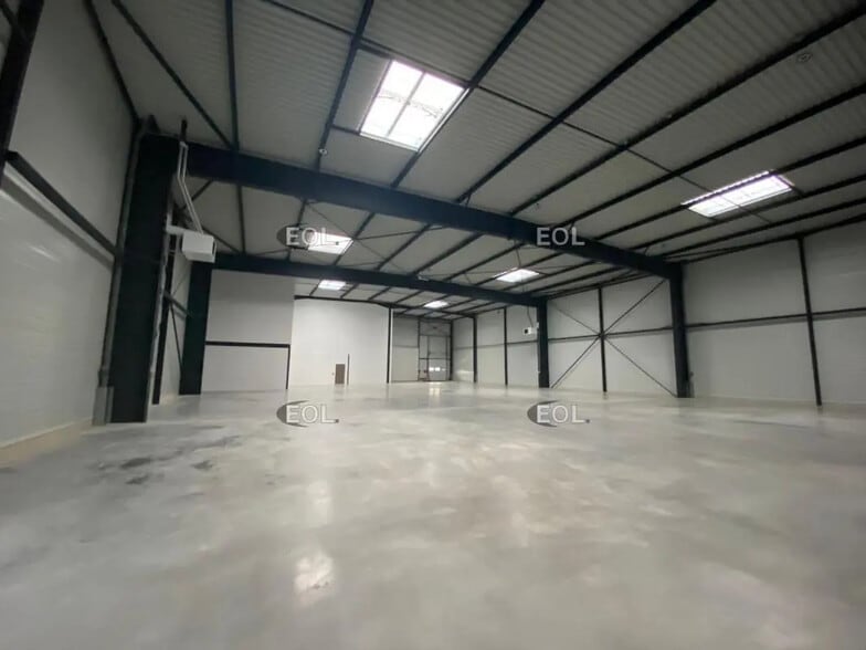 Industriel/Logistique dans Vaires-sur-Marne à louer - Photo intérieure – Image 2 sur 7