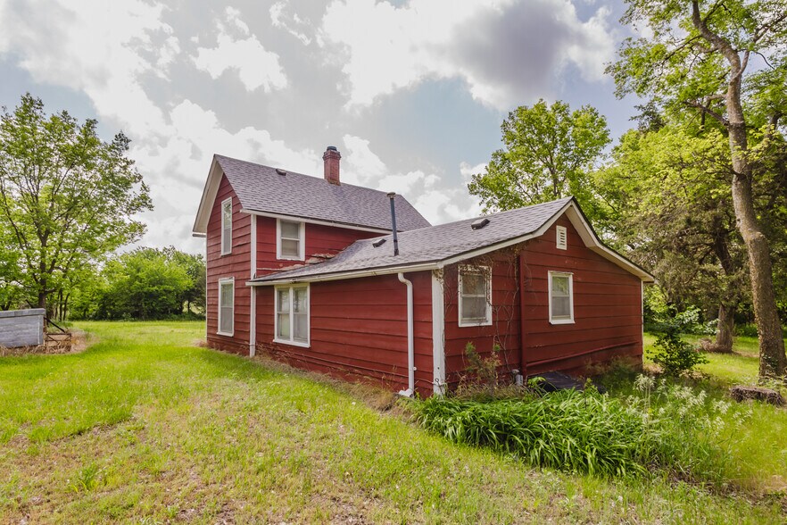 11343 SW 40th St, Towanda, KS à vendre - Photo de l’immeuble – Image 3 sur 79