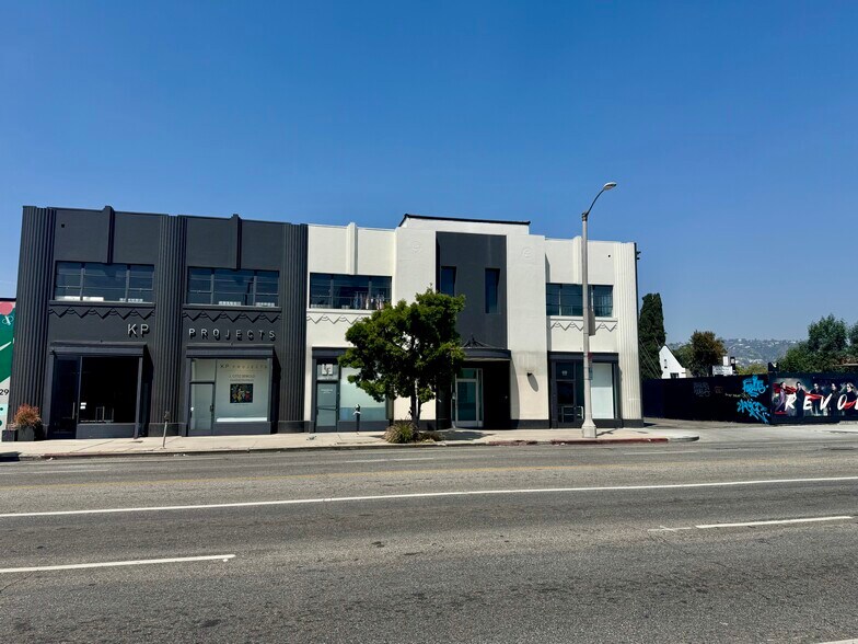 633 N La Brea Ave, Los Angeles, CA à louer - Photo de l’immeuble – Image 3 sur 4