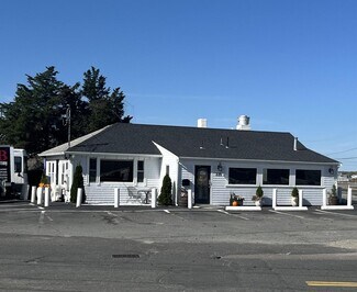 Plus de détails pour 225 Iyannough Rd, Hyannis, MA - Local commercial à vendre
