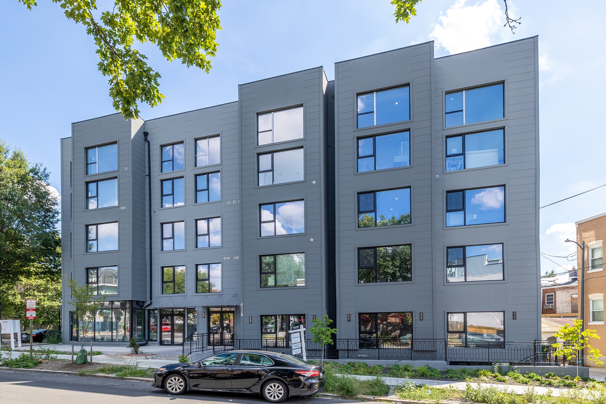 4328 Georgia Ave NW, Washington, DC à louer Photo principale– Image 1 sur 7