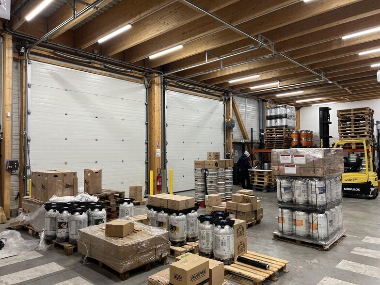 Local d’activités dans Romainville à louer - Photo intérieure – Image 2 sur 10