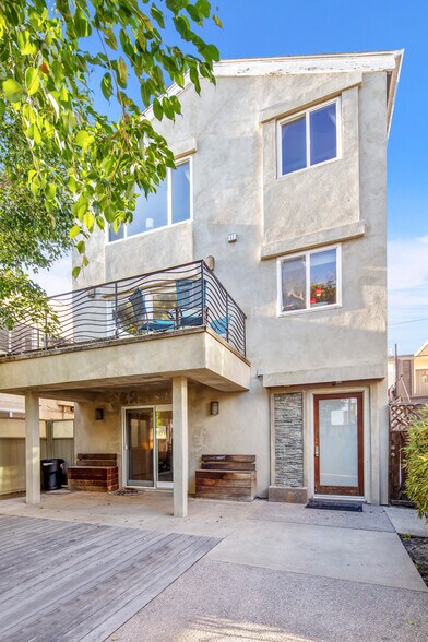 11 19Th Ave, Venice, CA à vendre - Photo principale – Image 1 sur 26