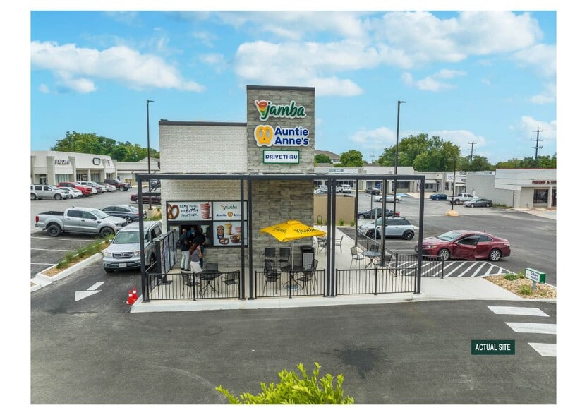 7003 Bandera Rd, San Antonio, TX à vendre - Photo de l’immeuble – Image 1 sur 5