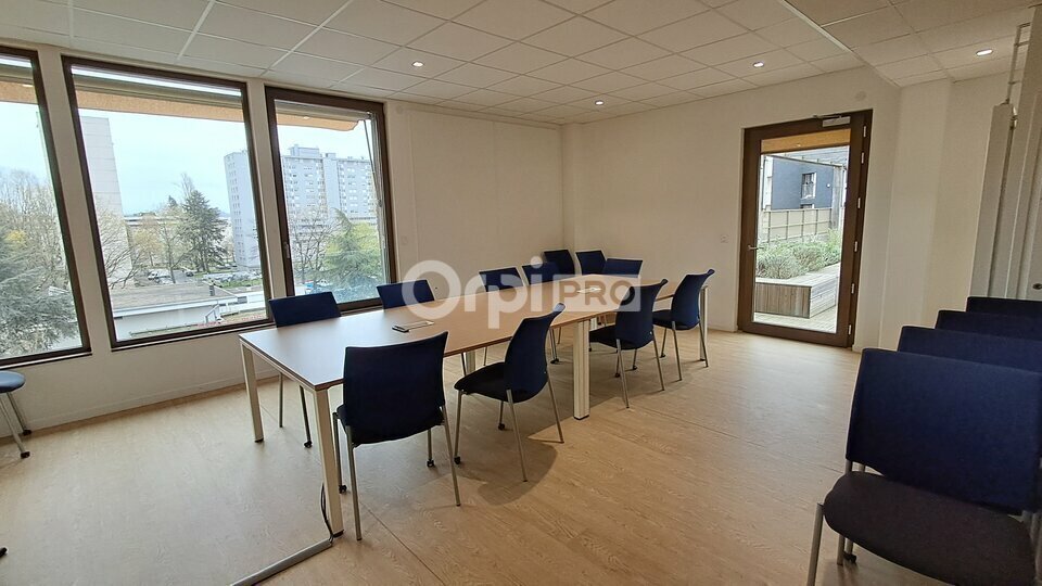 Bureau dans Pau à louer - Photo de l’immeuble – Image 3 sur 13