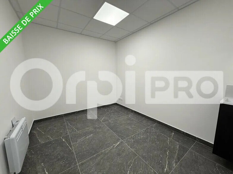 Bureau dans Le Havre à louer - Photo de l’immeuble – Image 1 sur 8