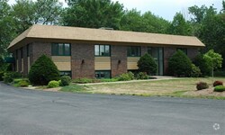 1020 7th North St, Liverpool, NY à louer - Photo de l’immeuble – Image 2 sur 10