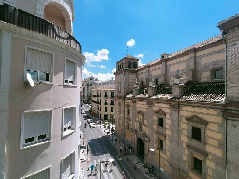 Bureau dans Granada à louer - Photo de l’immeuble – Image 3 sur 27