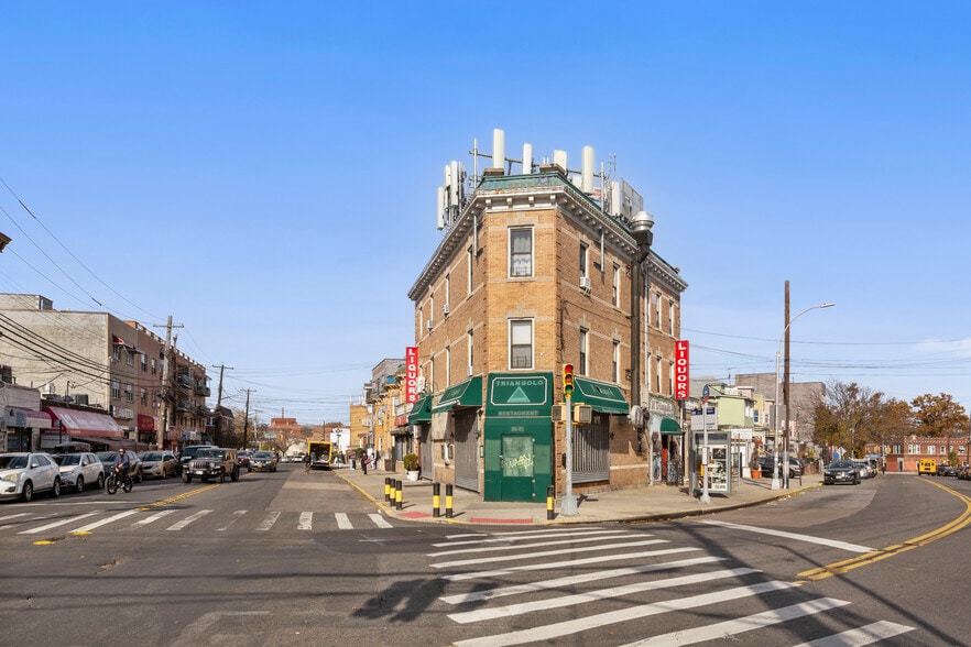 4735 Junction Blvd, Corona, NY à louer - Photo de l’immeuble – Image 3 sur 9