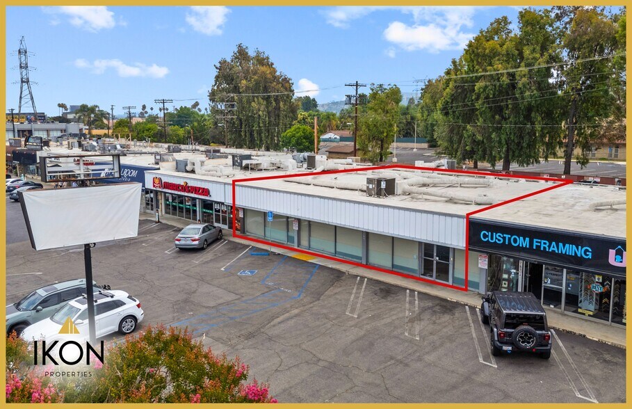 18934 Ventura Blvd, Tarzana, CA à louer - Photo de l’immeuble – Image 1 sur 5