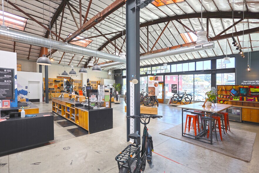 2734 San Pablo Ave, Berkeley, CA à louer - Photo intérieure – Image 2 sur 12